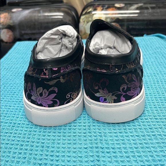 Robert Graham Go Go Floral Slip On Sneakers